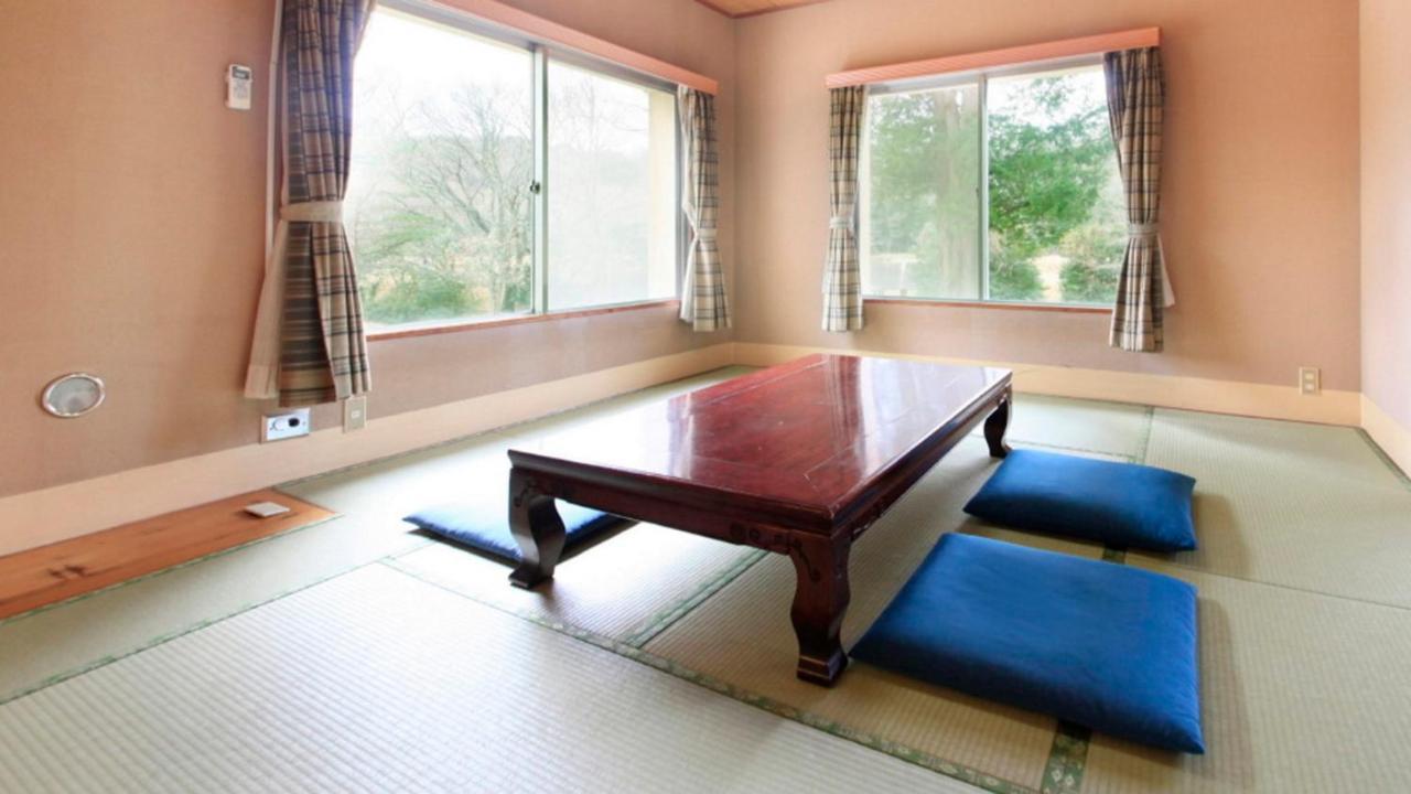 Izu Ippeki Lake Lakeside Terrace Ito  Exterior photo